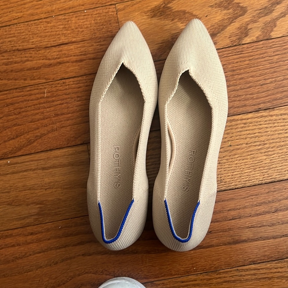 Ecru  - Nude Rothy’s size 6.5 pointy toe originally 149$